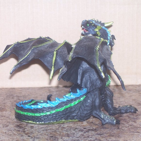Safari Ltd Fog Dragon 10154 Mythical Realms Collection - Picture 2 of 3